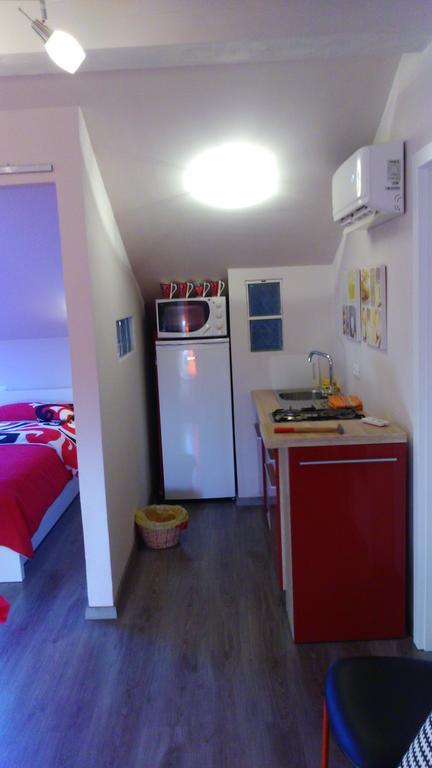 Orange Cube Apartment Рієка Номер фото